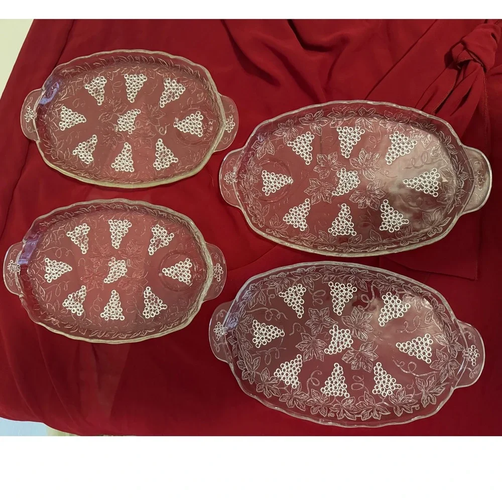 Vintage Anchor Hocking Clear Glass Grape Vine Snack Trays Set of 4 Oval